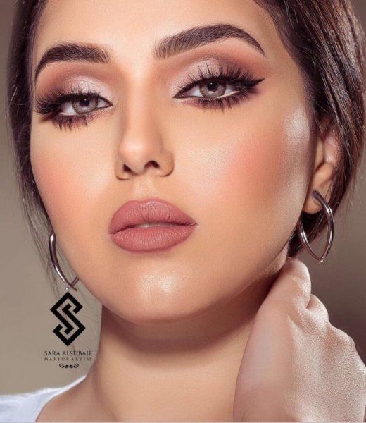 صور مكياج 2019 - اجدد صيحات المكياج لعام 2019 لا تفوتك 928 10