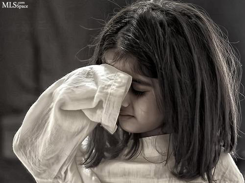 طفلة حزينة , صور لطفله تبكى كيف